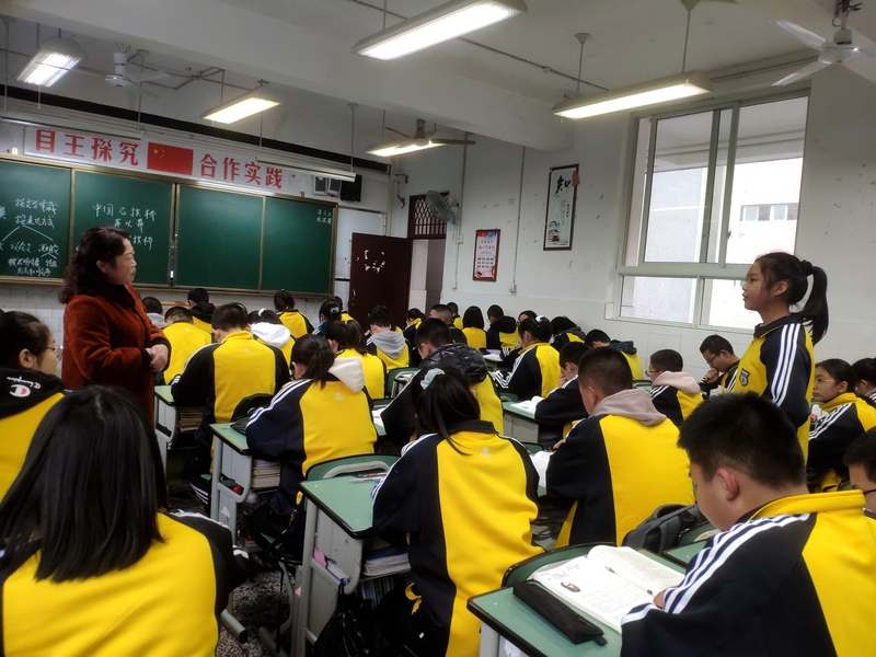 邹敏_副本.jpg
